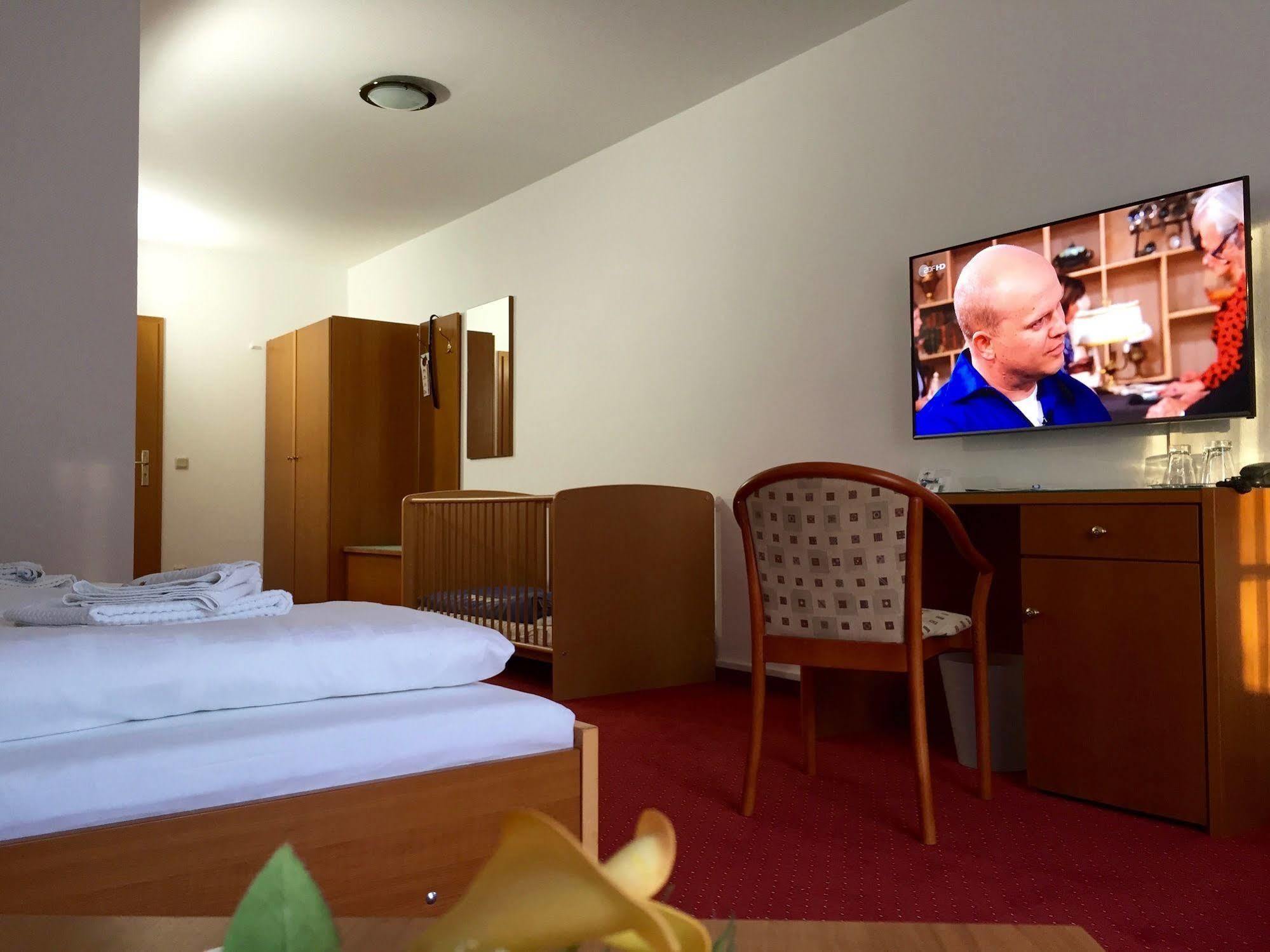 gut-Hotel Pommernhotel Barth Buitenkant foto